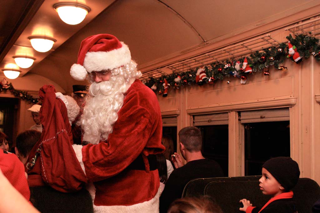 Best Places to see Santa in the Sacramento Area