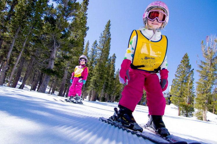 Top 15 Family Friendly Ski Resorts for Kids near Sacramento