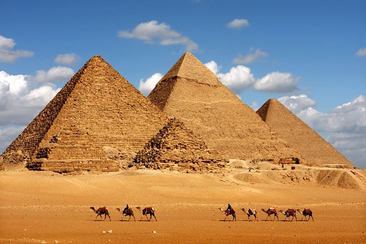 Great Pyramids of Giza, Egypt - school is out due to the 	COVID-19 