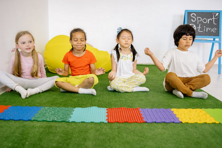 The Benefits of Laughter Yoga for Kids: Combining Exercise and Humor